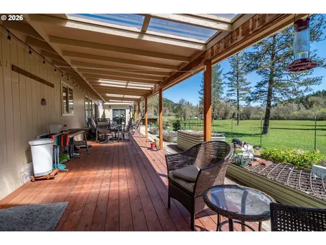 1868 Larson Road Roseburg OR 97471