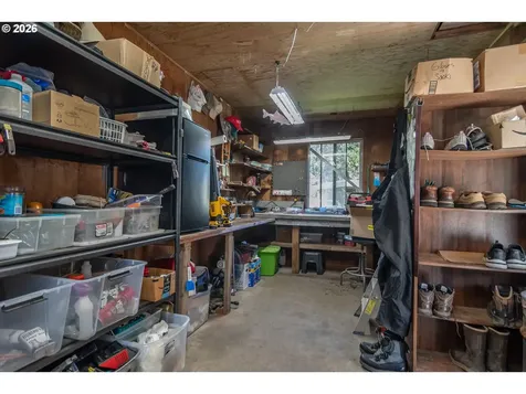 1868 Larson Road Roseburg OR 97471