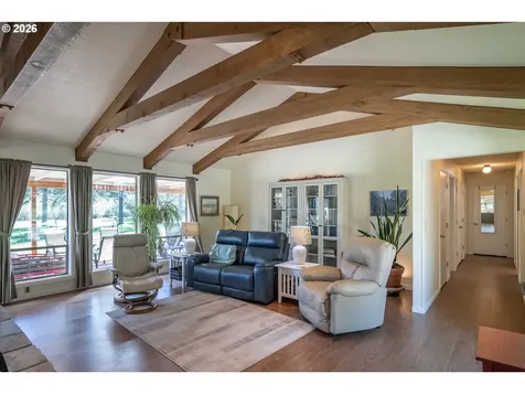 1868 Larson Road Roseburg OR 97471
