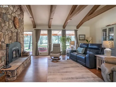 1868 Larson Road Roseburg OR 97471