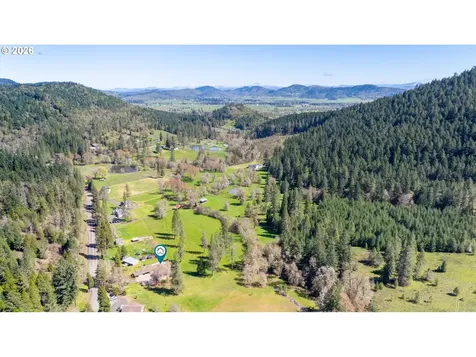 1868 Larson Road Roseburg OR 97471