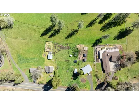 1868 Larson Road Roseburg OR 97471