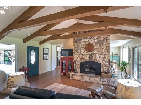 1868 Larson Road Roseburg OR 97471