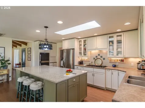 1868 Larson Road Roseburg OR 97471