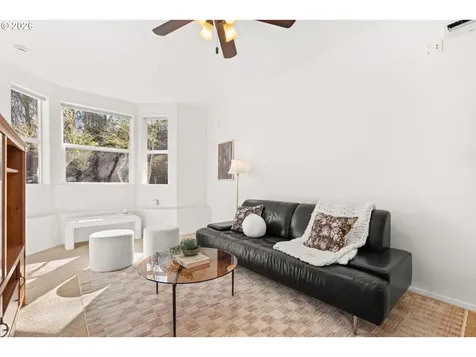13385 SW Kingston Place Portland OR 97223