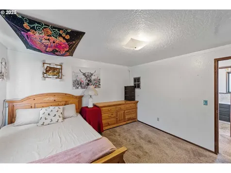 2355 Lombard Street North Bend OR 97459