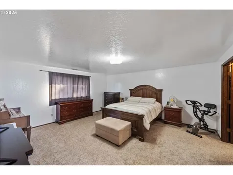 2355 Lombard Street North Bend OR 97459