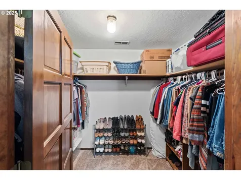 2355 Lombard Street North Bend OR 97459
