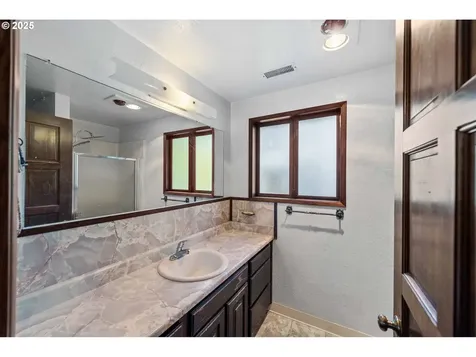 2355 Lombard Street North Bend OR 97459