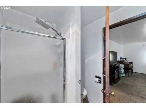 2355 Lombard Street North Bend OR 97459