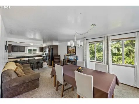 2355 Lombard Street North Bend OR 97459