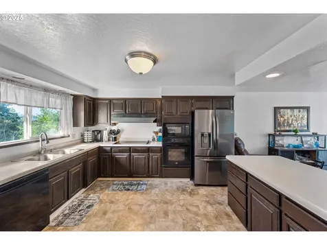 2355 Lombard Street North Bend OR 97459