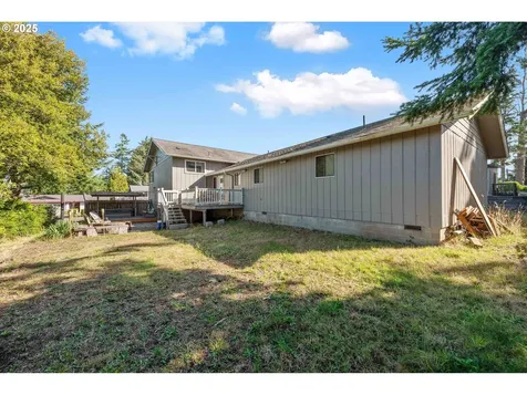 2355 Lombard Street North Bend OR 97459