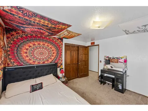 2355 Lombard Street North Bend OR 97459