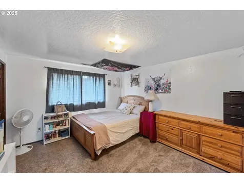 2355 Lombard Street North Bend OR 97459