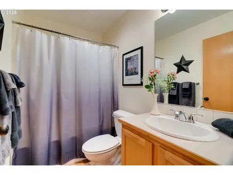 1088 S Sycamore Street Canby OR 97013