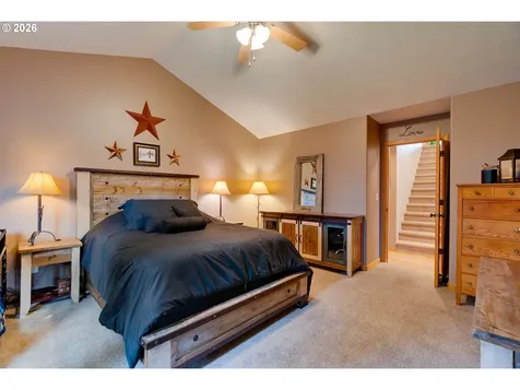 1088 S Sycamore Street Canby OR 97013