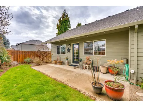 1088 S Sycamore Street Canby OR 97013