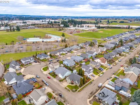 1088 S Sycamore Street Canby OR 97013