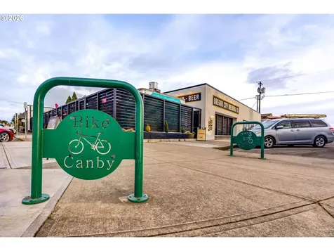 1088 S Sycamore Street Canby OR 97013
