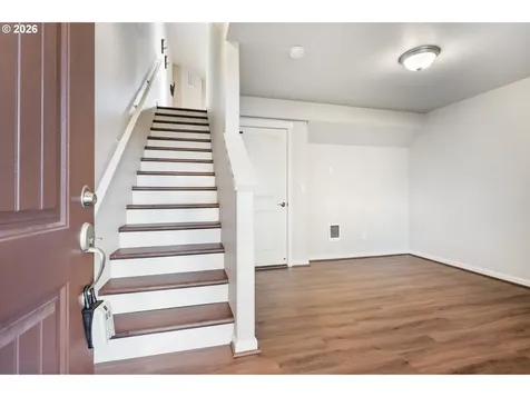 7436 NW Elise Avenue Portland OR 97229