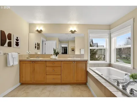 28677 SW Costa Circle Wilsonville OR 97070