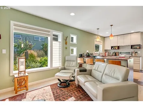 1255 Reserve Street Silverton OR 97381