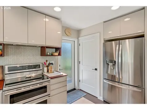 1255 Reserve Street Silverton OR 97381