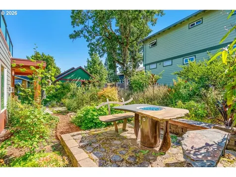 1255 Reserve Street Silverton OR 97381
