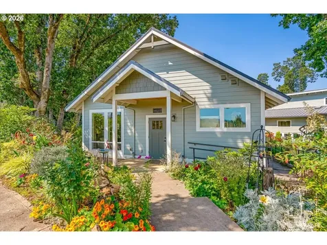 1255 Reserve Street Silverton OR 97381