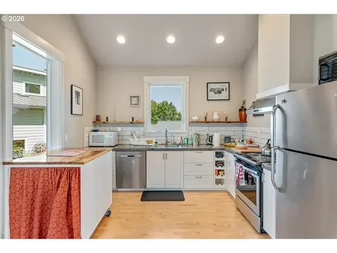 1255 Reserve Street Silverton OR 97381