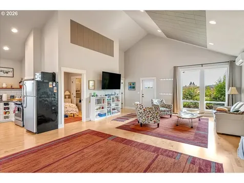 1255 Reserve Street Silverton OR 97381