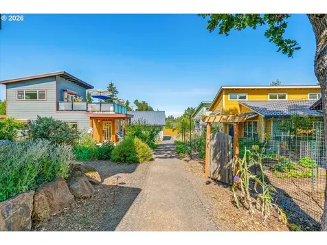 1255 Reserve Street Silverton OR 97381