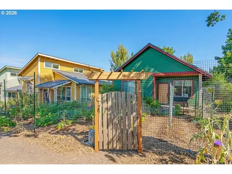 1255 Reserve Street Silverton OR 97381