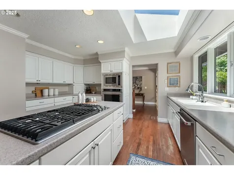 4004 SW Westdale Drive Portland OR 97221