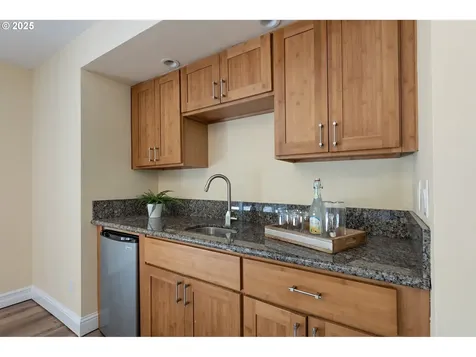 4004 SW Westdale Drive Portland OR 97221