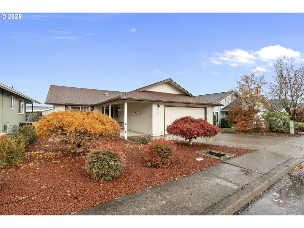 1939 Nut Tree Drive NW Salem OR 97304