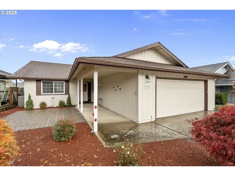 1939 Nut Tree Drive NW Salem OR 97304