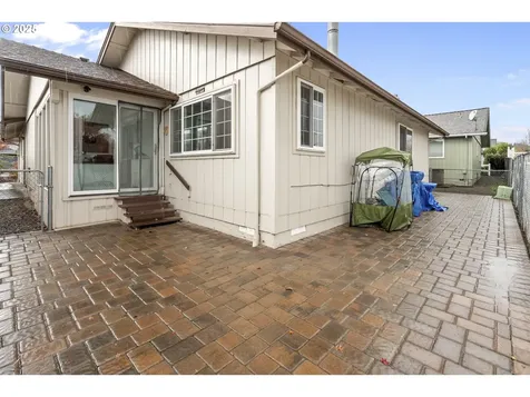 1939 Nut Tree Drive NW Salem OR 97304