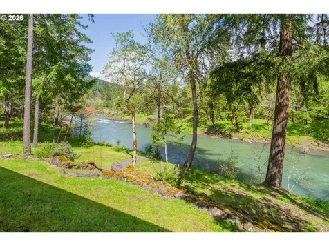 495 Indian Point Lane Glide OR 97443