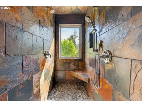 495 Indian Point Lane Glide OR 97443