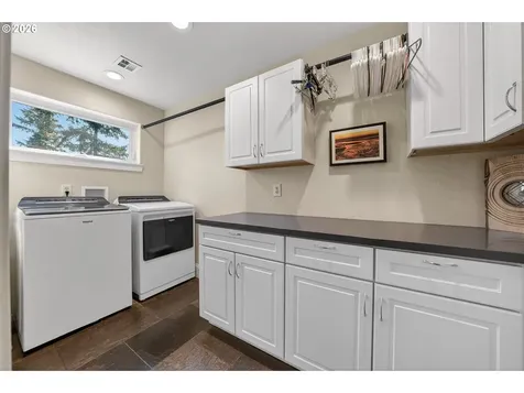 495 Indian Point Lane Glide OR 97443