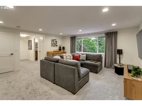 7230 SW Sorrento Road Beaverton OR 97008