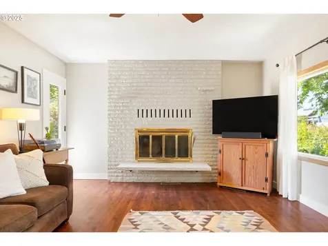 8920 SE Cora Street Portland OR 97266