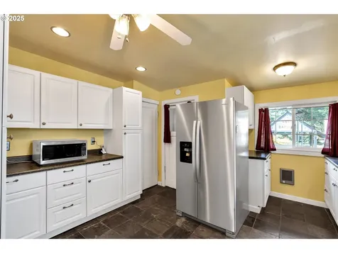 761 SE Polk Street Camas WA 98607