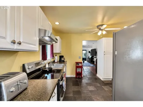 761 SE Polk Street Camas WA 98607
