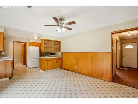 131 SE Anne Street Mcminnville OR 97128