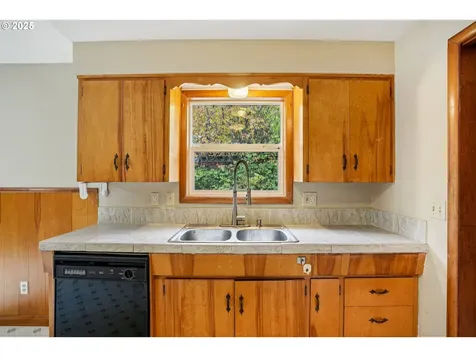 131 SE Anne Street Mcminnville OR 97128