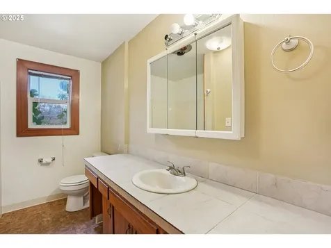 131 SE Anne Street Mcminnville OR 97128