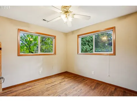 131 SE Anne Street Mcminnville OR 97128
